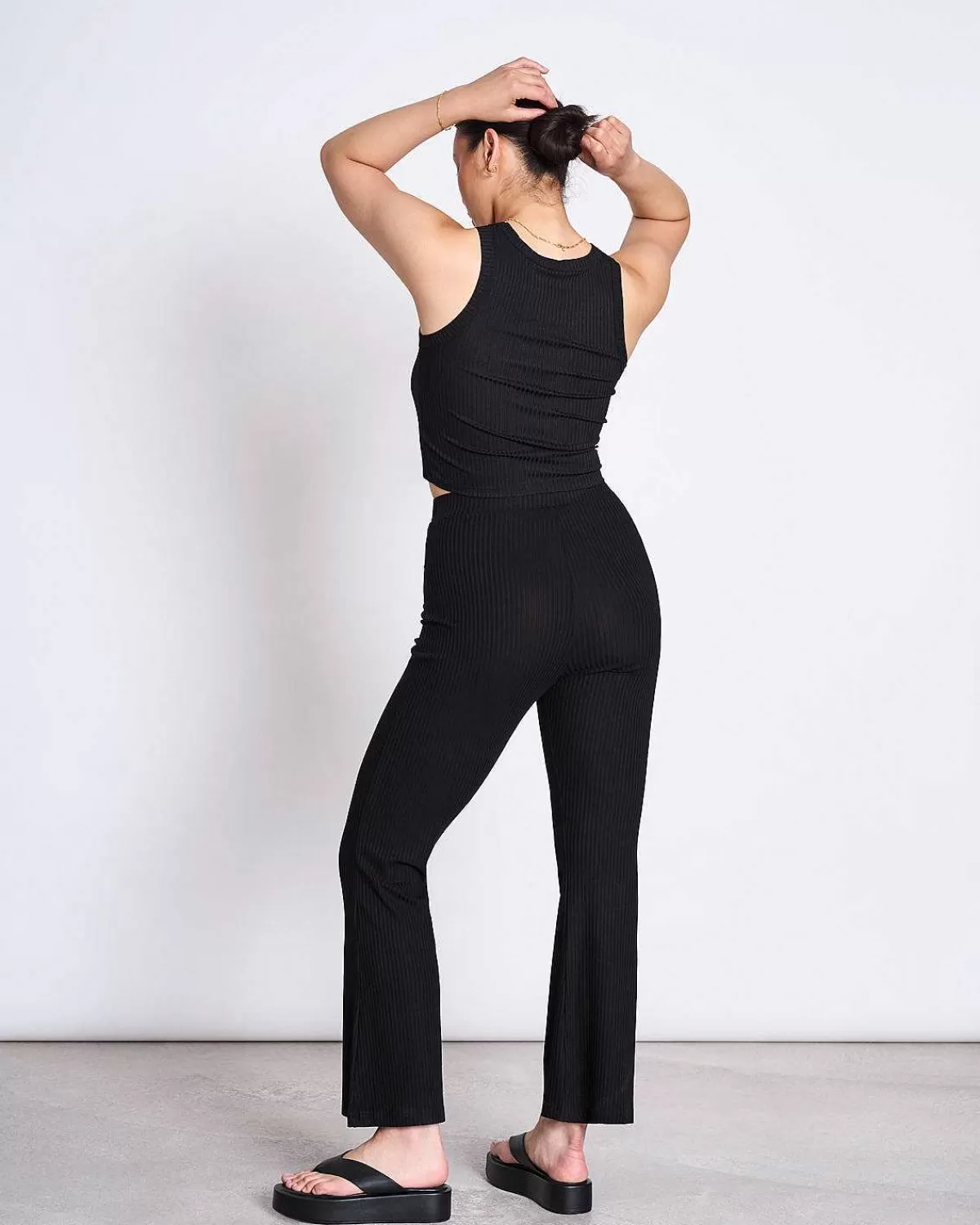 Lyocell Rib Tank Top Porto Black>JAN 'N JUNE Store